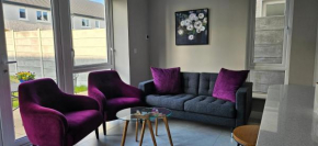Knocknacarra house - stylish spacious house near Salthill